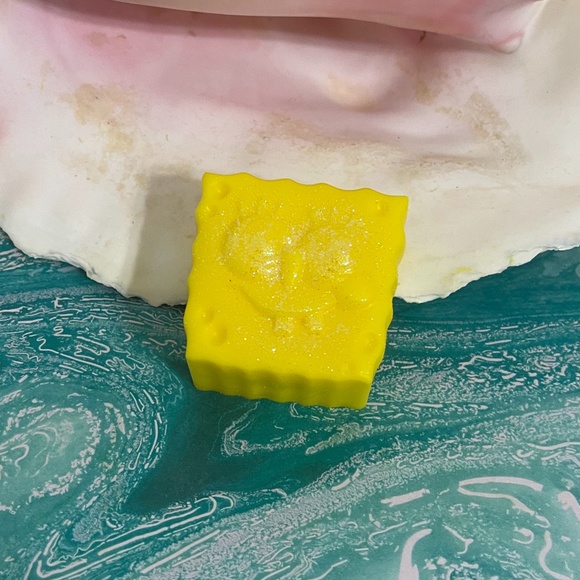 Sponge Bob Soaps ( Bundle of 6 ) Scented with watermelon. - Picture 6 of 7